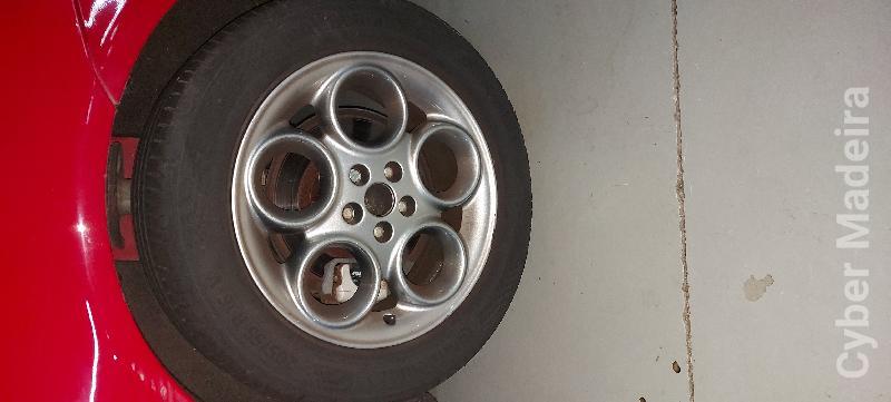 Jantes alfa romeo com pneus novos 16" Y 