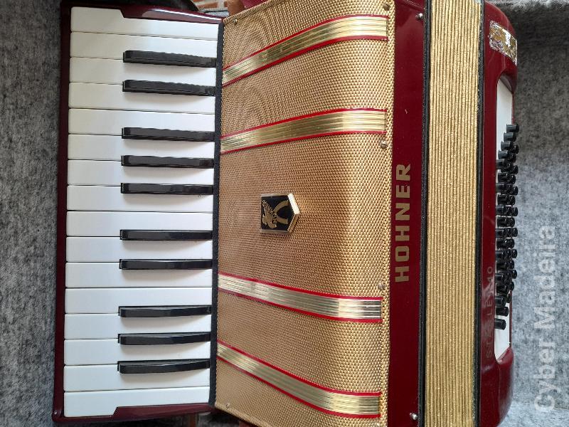 acordeao hohner starlet 40 baixos