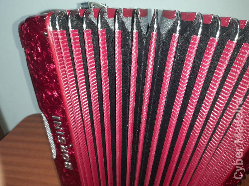 Acordeão BORSINI 80Baixos 3ª voz como novo