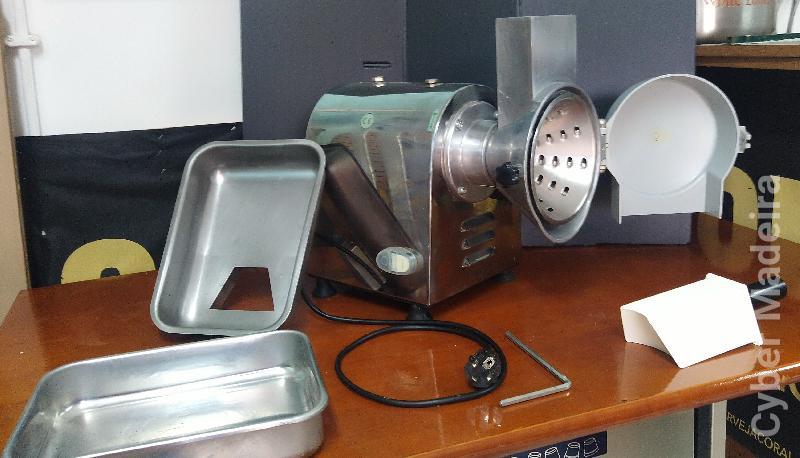Máquina Raladora de queijo Mozzarella Tagliamozzarella