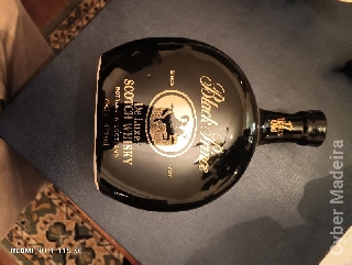 Garrafa de Whisky Black Prince 17 anos 