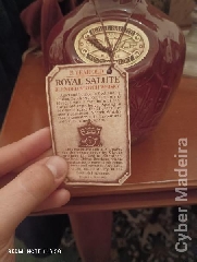 Garrafa de Whisky Royal Salute, 21 anos 