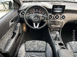 MERCEDES A 180d Urban Gasóleo
