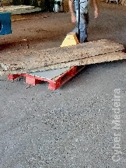 Tabuas de castanho antigo.