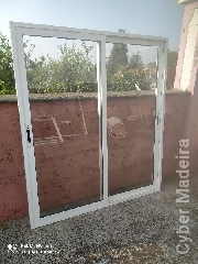 Vendo janela de correr usada