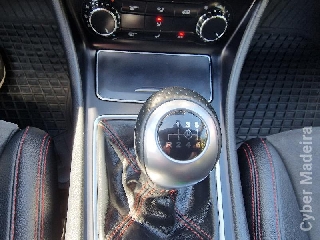 MERCEDES A A180d AMG LINE Gasóleo