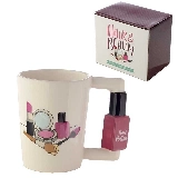 CANECA DE CERÂMICA COM ASA EM FORMA DE PINTA-UNHAS