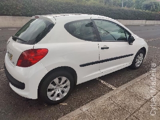 PEUGEOT 207 1.4 diesel 2 lugares Gasóleo