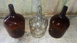 3 garrafões 5 litros .
