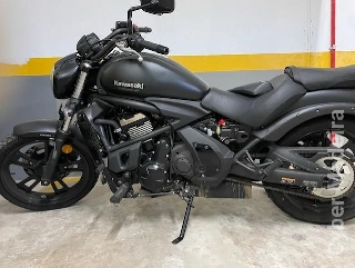 Kawazaki 37 650 cc Chopper, cruiser
