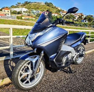 Honda 229 695 cc Sport, turismo 