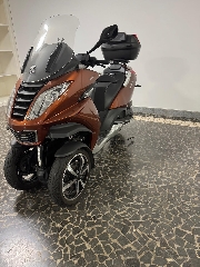 Peugeot 27 400 cc Scooter 