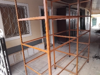 Estantes metálicas 