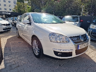 VOLKSWAGEN JETTA 1.9 TDI BLUEMOTION C/GARANTIA Gasóleo 