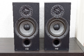 Colunas de som monitoras ELAC Debut 2.0 - DB62-BK by Andrew Jones 