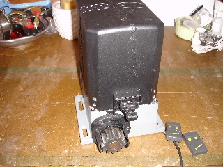 Motor de portao com 2 comandos