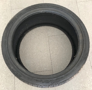 2 pnéus de rodado 17'' - Kumho ECSTa LE Sport 205 40 17"