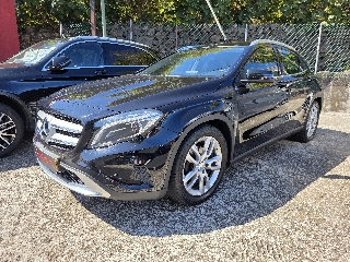 MERCEDES GLA 180D URBAN 109CV Gasóleo