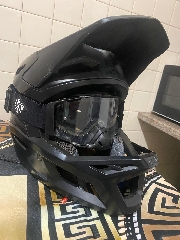 Shoei LEATT M