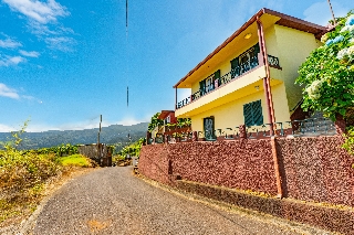 Moradia T4 para Venda