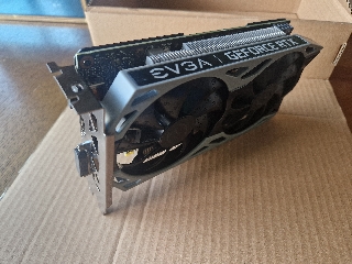 EVGA RTX 2060 em perfeito estado