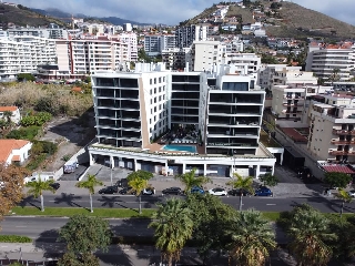 Garagem, estacionamento Outros para Arrendamento