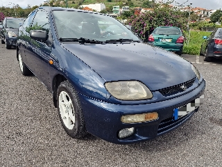 MAZDA 323 1.5CC Gasolina