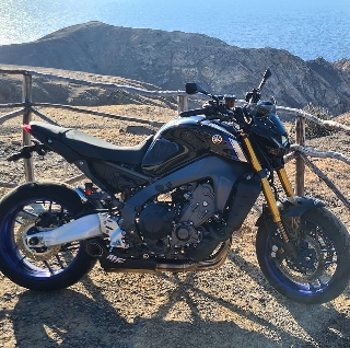 Yamaha MT-09 900 cc Sport, turismo