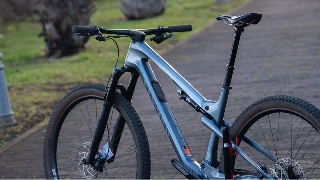 Outras BTT Homem Canyon Lux Trail CF