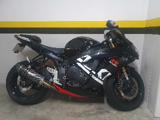 Suzuki Gsxr L0 600 cc Supermoto