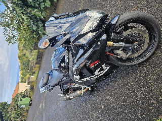 Suzuki Gsxr L0 600 cc Supermoto