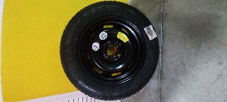 Pneu e jante suplente 195 65 15"