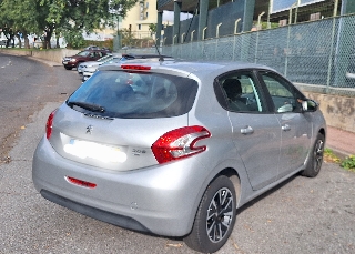 PEUGEOT 208 1.4 HDI Gasóleo