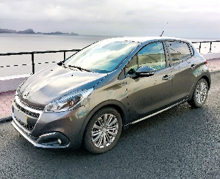 PEUGEOT 208 signature Gasóleo