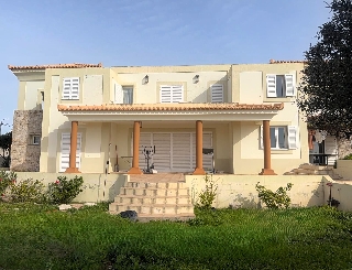 Moradia T4 para Venda