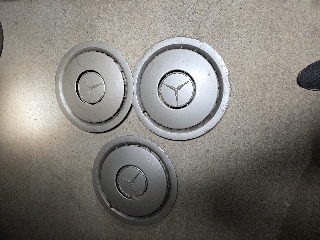 Tampoes de rodas - Mercedes × 3 (Aceito ofertas) 15" Nao