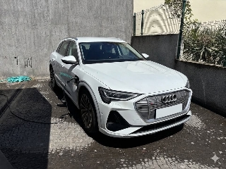 AUDI E-TRON 55 quattro s line - bateira 95 kwh Eléctrico