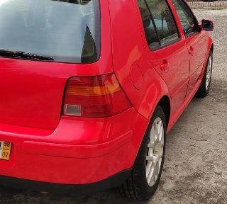 VOLKSWAGEN GOLF 1.9td Gasóleo