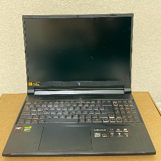Acer Nitro V16 Ryzen 7 RTX 4060 16GB 1TB SSD - Novo Acer