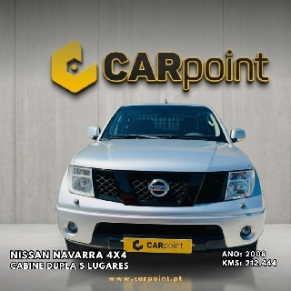 NISSAN NAVARRA 4X4 Cabine Dupla 5 lugares Gasóleo