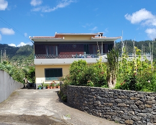 Moradia T4 para Venda