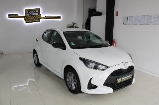 TOYOTA YARIS VVT- i- ACTIVE Gasolina
