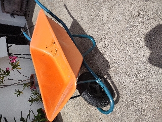 Carrinho de mão à venda