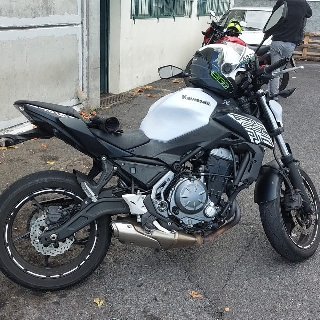 Kawazaki Z 650 cc Supermoto