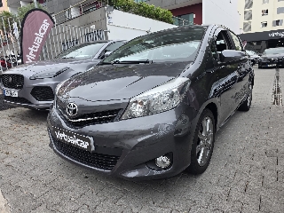 TOYOTA YARIS 1.4 D4D AUTOMÁTICO Gasóleo