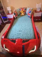 Cama carro LE MANS 90x190cm com luzes led e melodias