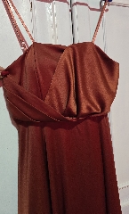 Vestido cerimónia terracota