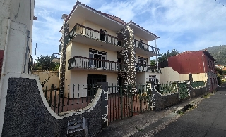 Moradia T4 para Venda