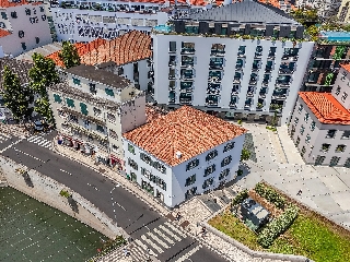 Prédio T4 para Venda