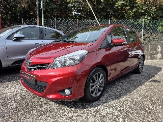 TOYOTA YARIS 1.4 D4D COMFORT Gasóleo